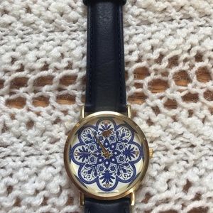 New blue ratro patterned watch